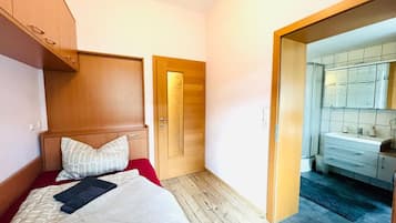 2 Schlafzimmer, Bügeleisen/Bügelbrett, kostenloses WLAN, Bettwäsche