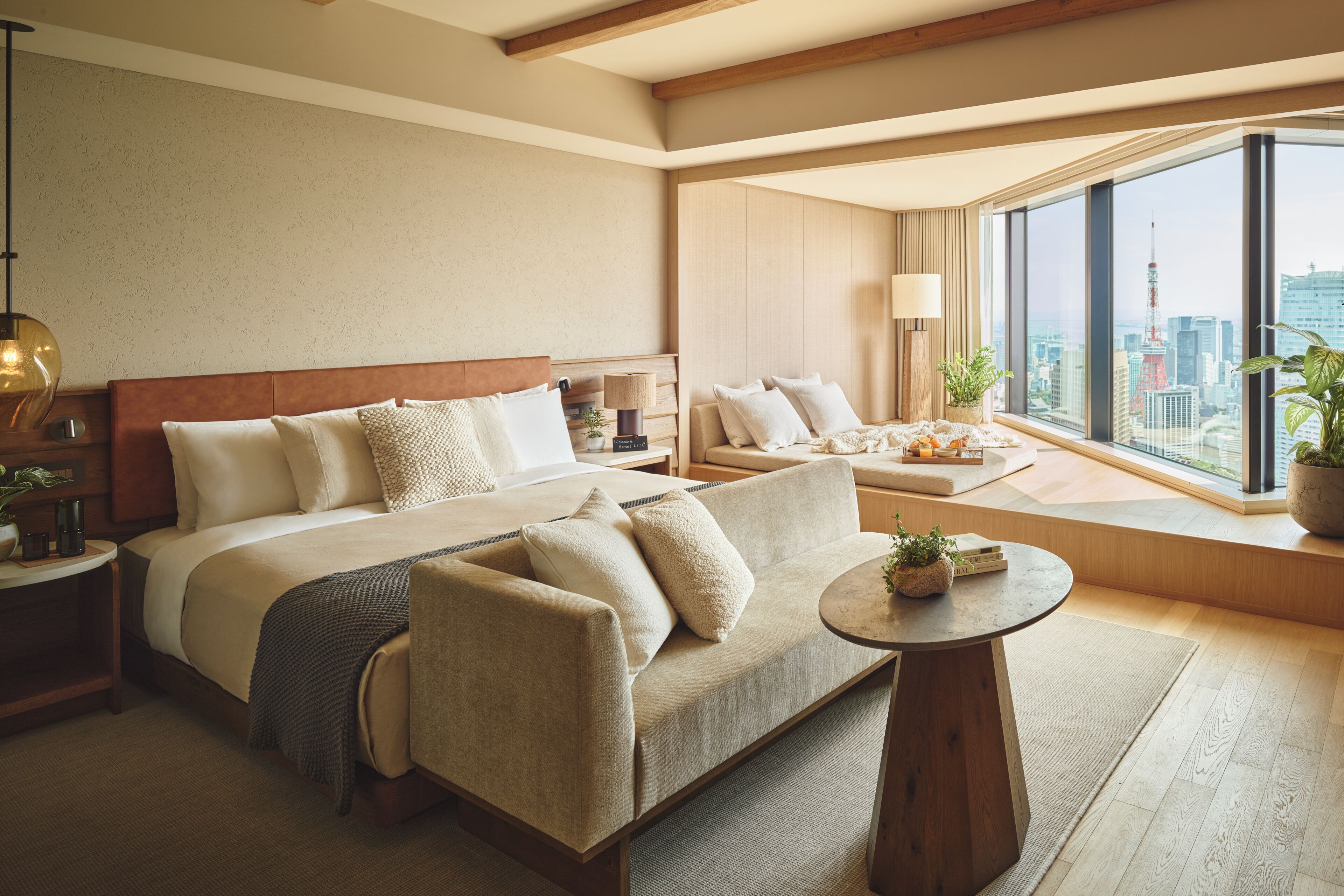 Panoramic Tower Studio Suite | Minibar, coffres-forts dans les chambres, rideaux occultants