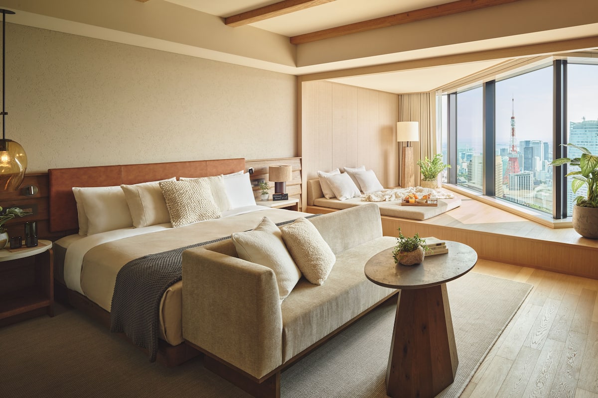 Panoramic Tower Studio Suite | 미니바, 객실 내 금고, 암막 커튼, 다리미/다리미판