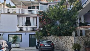 Apartment (Three Bedroom Apartment) | Exterior