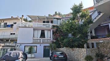 Apartment (Three Bedroom Apartment) | Exterior