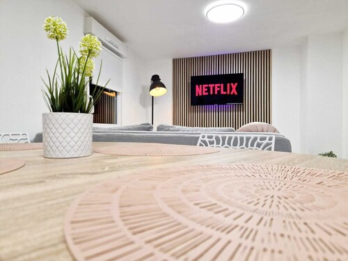 Appart'AZUR Haguenau, logement entier pour voyageur pro : Calme, Wi-Fi, Lit King