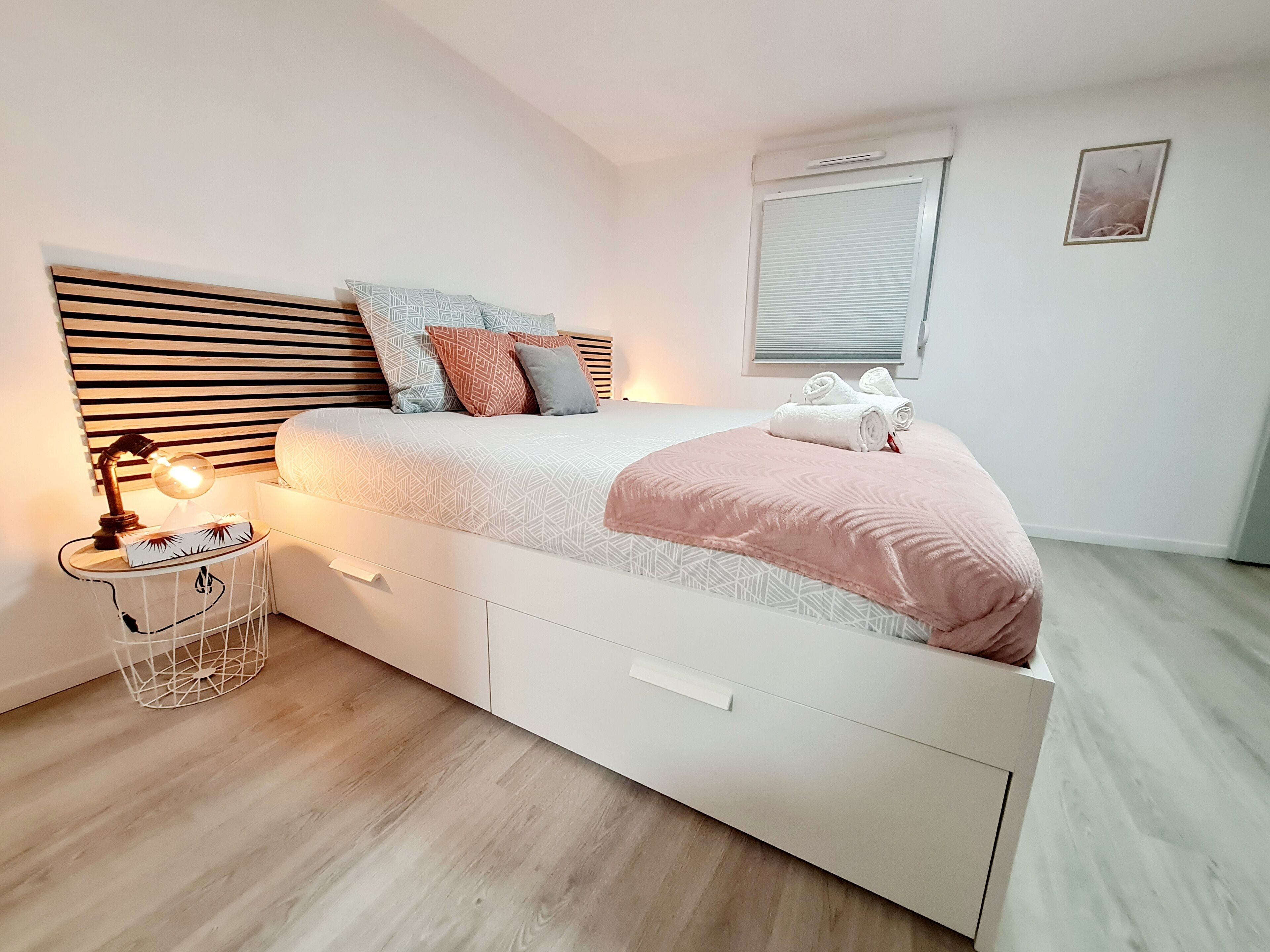 1 chambre, fer et planche à repasser, Wi-Fi, draps fournis