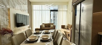 Spacious 3BR in Azizi Riviera by Bespoke