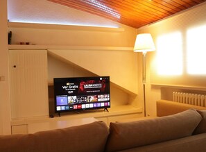 TV, ping pong - Winahost Loft en casa compartida en Cabrils (Cabrils)