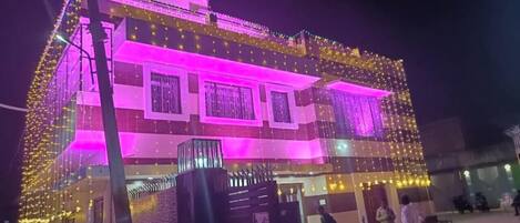 Voorkant van accommodatie