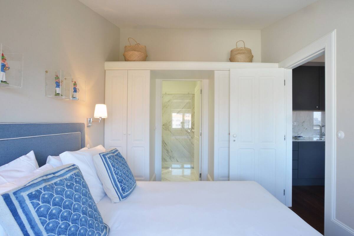 Appartement Confort, 2 chambres | 14 chambres, fer et planche à repasser