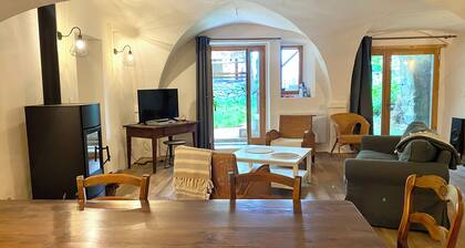 Maison de montagne hamlet of Puy Aillaud Parc des Écrins, Vallouise