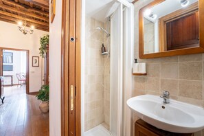 Dusche, Bidet