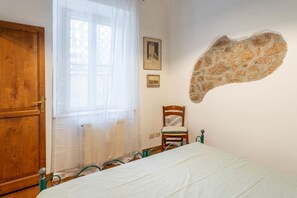 1 bedroom, iron/ironing board