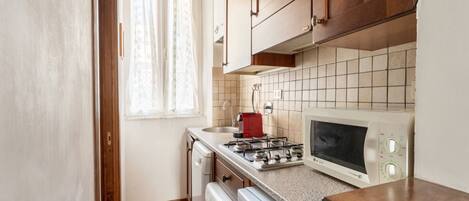 Fridge, microwave, dishwasher