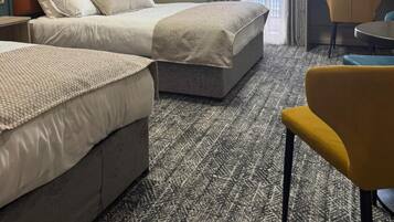 Comfort Double Room | In-room safe, desk, iron/ironing board, free WiFi