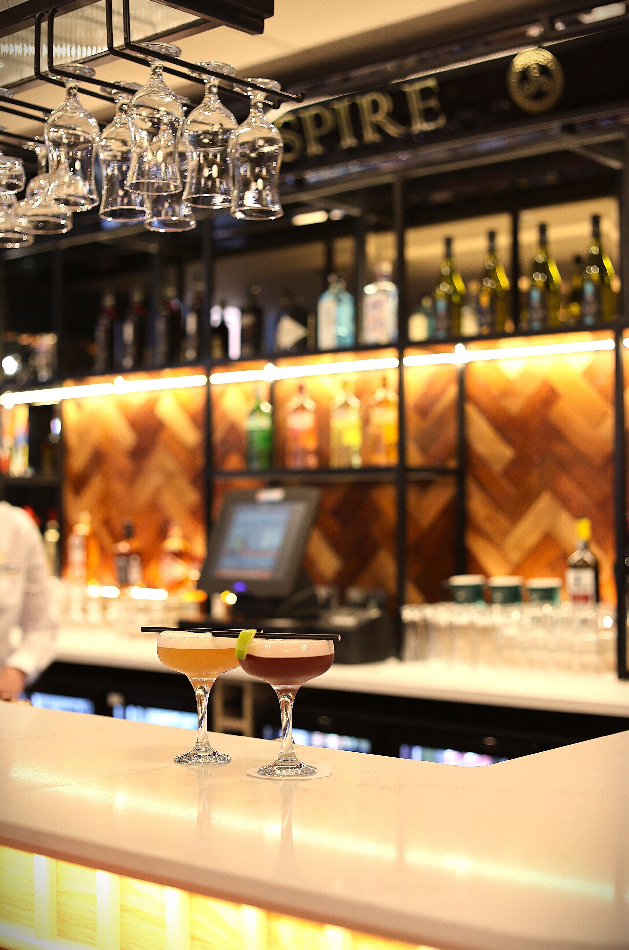 Lobby-lounge