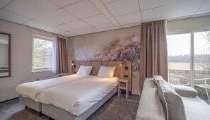 1 slaapkamer, een strijkplank/strijkijzer, gratis wifi, beddengoed