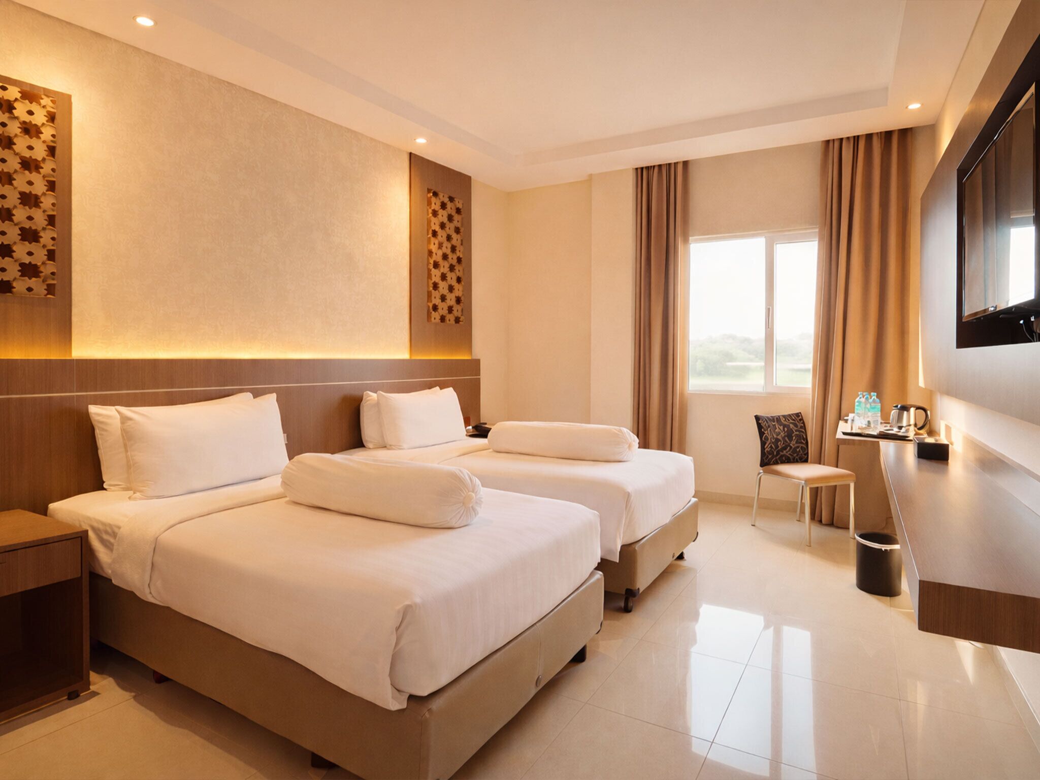 舒适双床房 | 办公桌、笔记本电脑工作区、免费 WiFi、床单