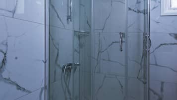 Comfort Apartment | Bathroom