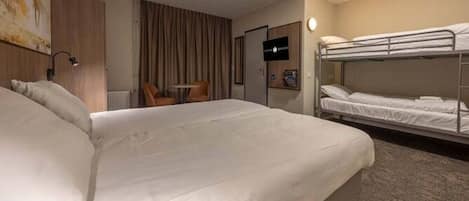 2 makuuhuonetta, ilmainen Wi-Fi, vuodevaatteet