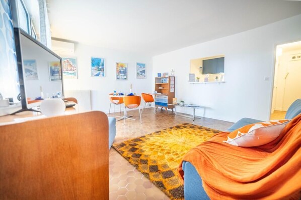 TV - Studio 22 Clim -WiFi-Terrace-beach (La Grande-Motte)