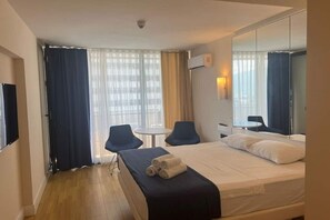 Fer et planche à repasser, Wi-Fi, draps fournis