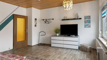 3 Schlafzimmer, Bügeleisen/Bügelbrett, WLAN, Bettwäsche