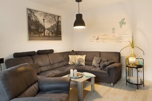 Tv, dvd-spelare och en stereo