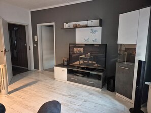 TV, stereo