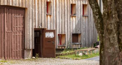 Holiday Home 'Häusle An Der Hüle' with Private Terrace, Shared Garden and Wi-Fi