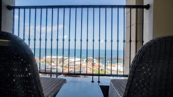 Apartment, 1 Bedroom, Sea View | Minibar, desk, soundproofing, free WiFi