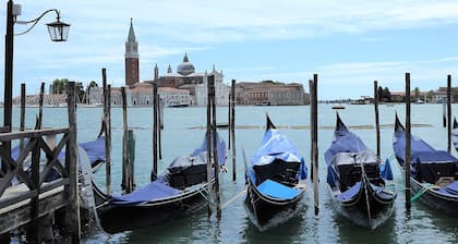 Vacation Home in Montebelluna with 2 bedrooms sleeps 4