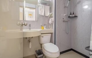 Family Double Room | Blackout drapes, iron/ironing board, free WiFi