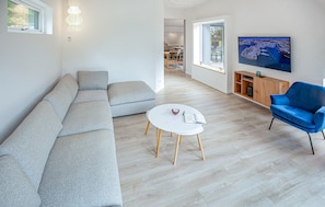 TV connectée, table de tennis de table