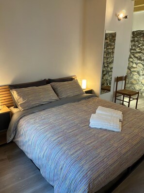 1 Schlafzimmer, Bügeleisen/Bügelbrett, Reisekinderbett, kostenloses WLAN