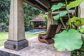 Terrace/patio - Private Secluded Pool Villa w/ Massage Room (Ubud)