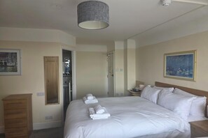 1 chambre, bureau, fer et planche Ă repasser, accĂšs au Wi-Fi (inclus)