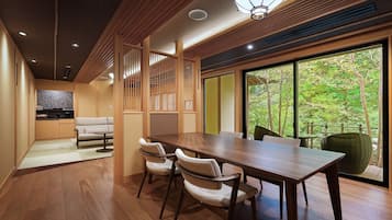 Cubrecamas, wifi gratis y ropa de cama