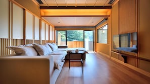 Cubrecamas, wifi gratis y ropa de cama