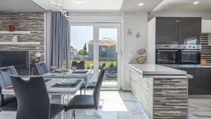 Dining - Ljiljana by Interhome (Pula/Galižana)