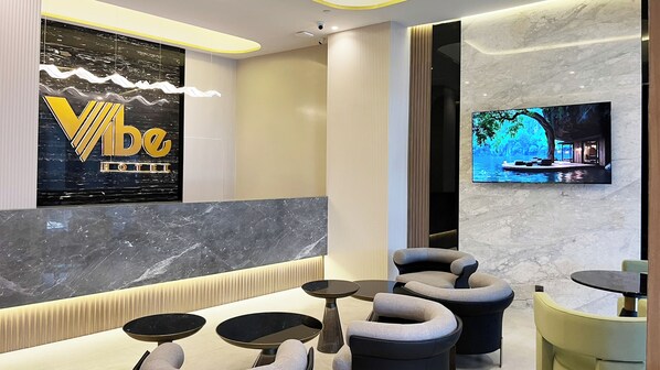 Reception - Vibe Hotel Alabang (Muntinlupa)