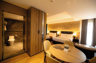 Vibe Hotel Alabang