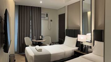 Deluxe Twin Room | Free WiFi, bed sheets