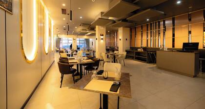 Vibe Hotel Alabang