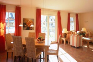 Dining - Küstenwaldvilla in Dierhagen (Dierhagen)