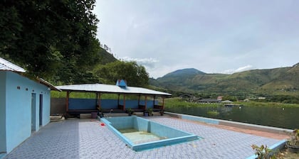 Roman Sinasi Hotel