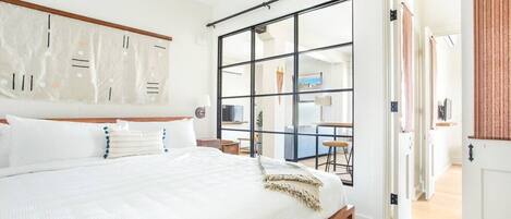 2 slaapkamers, een strijkplank/strijkijzer, gratis wifi, beddengoed