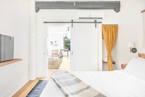 1 bedroom, iron/ironing board, free WiFi, bed sheets