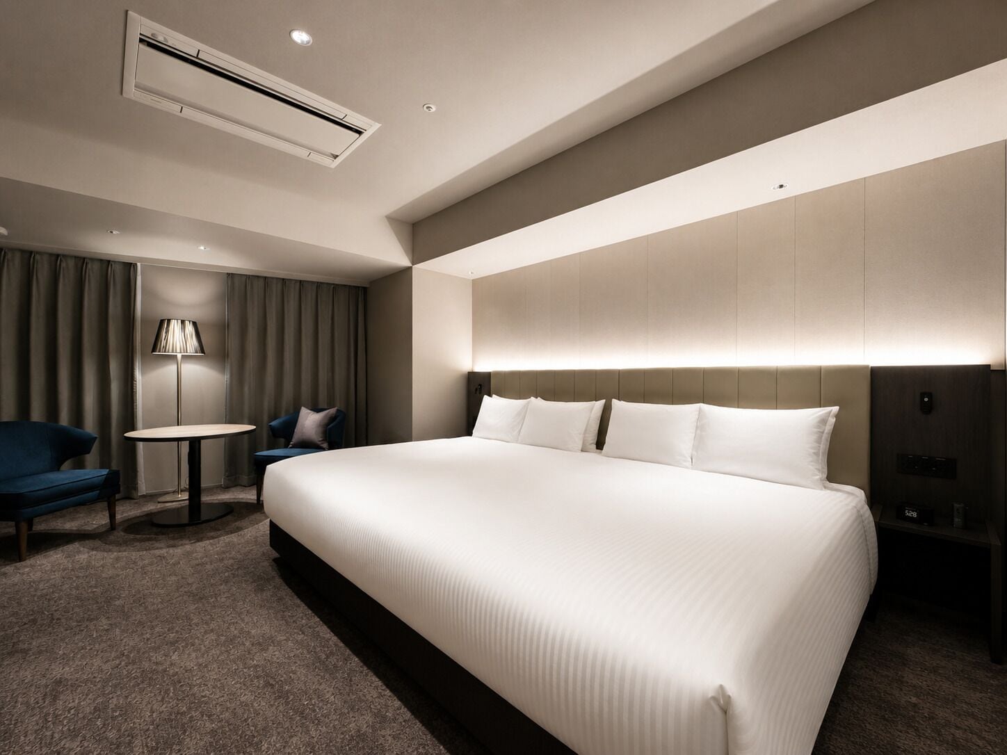 Superior King Room | Individually decorated, individually furnished, free WiFi, bed sheets