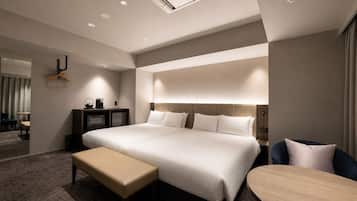 Superior Twin Room | Bathroom | Combined shower/tub, deep soaking tub, hair dryer, slippers
