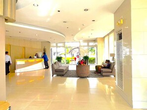 公寓客房, 1 間臥室, 露台, 城市景 | 大堂
