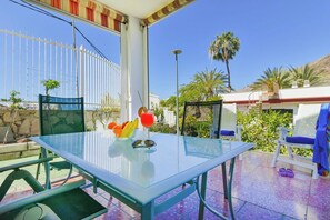 Familjeduplex - balkong - utsikt mot trädgården | Terrass/Patio