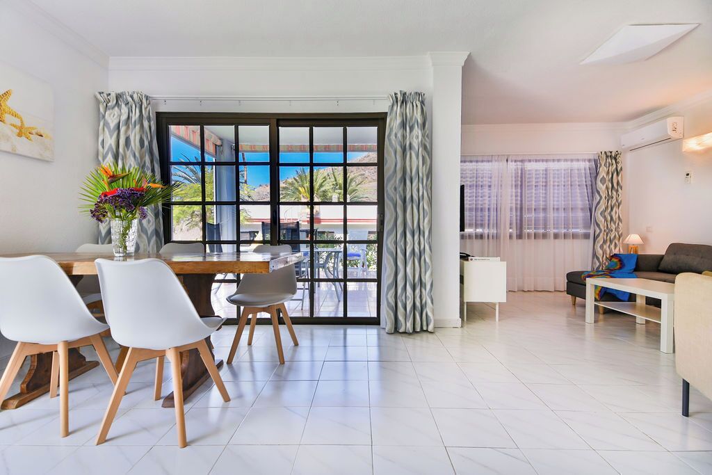 Family Duplex, Balcony, Garden View | Living area